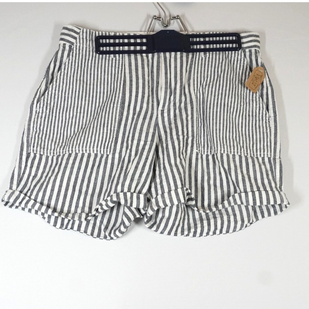 Gap Womens Blue White Striped Girlfriend Chino Shorts 6 Cuffed Hem Coastal Prep